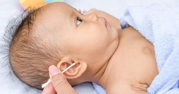 Lấy ráy tai có thể gây hại cho thính lực trẻ